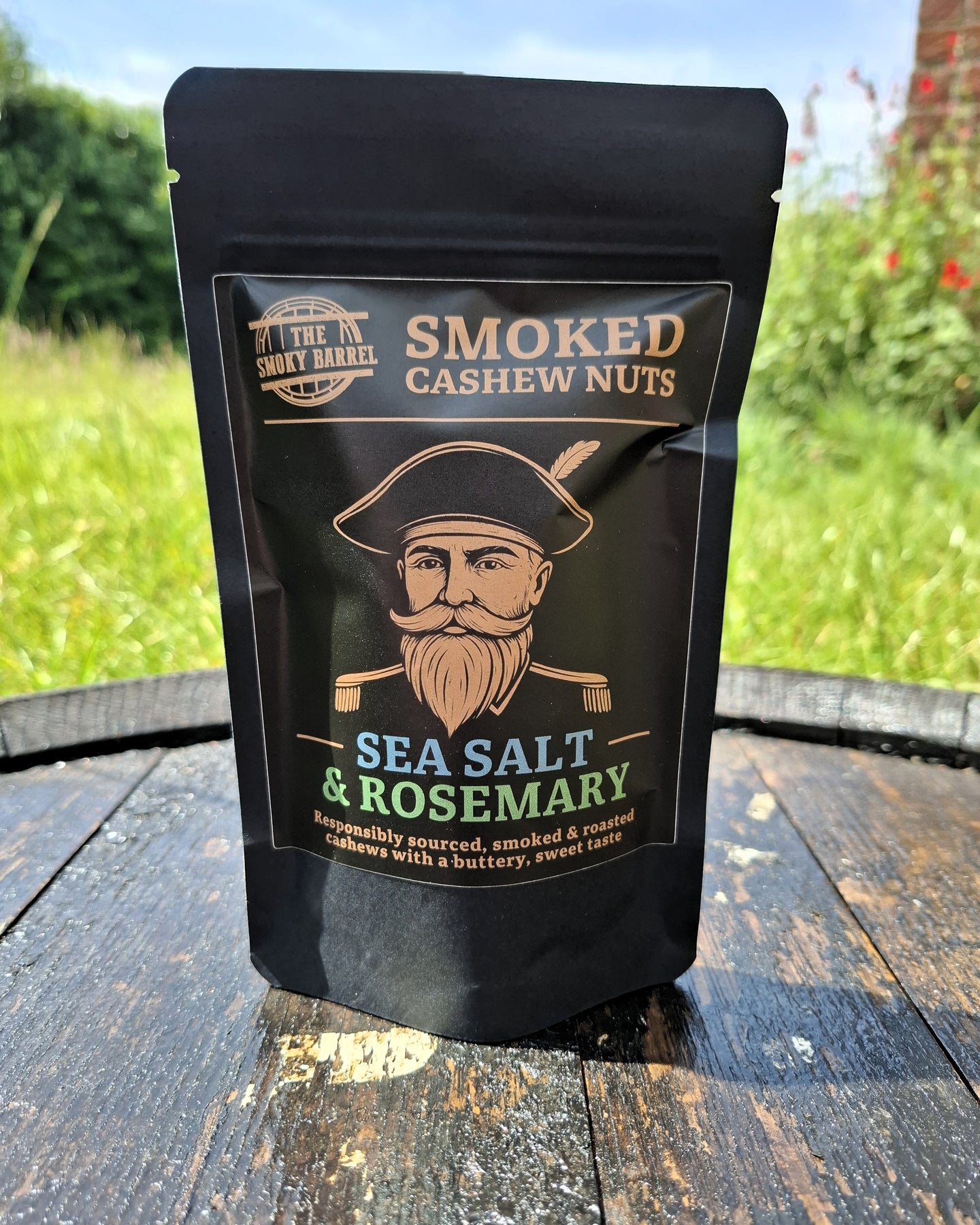 Roasted and hickory wood smoked cashews 100g - free postage